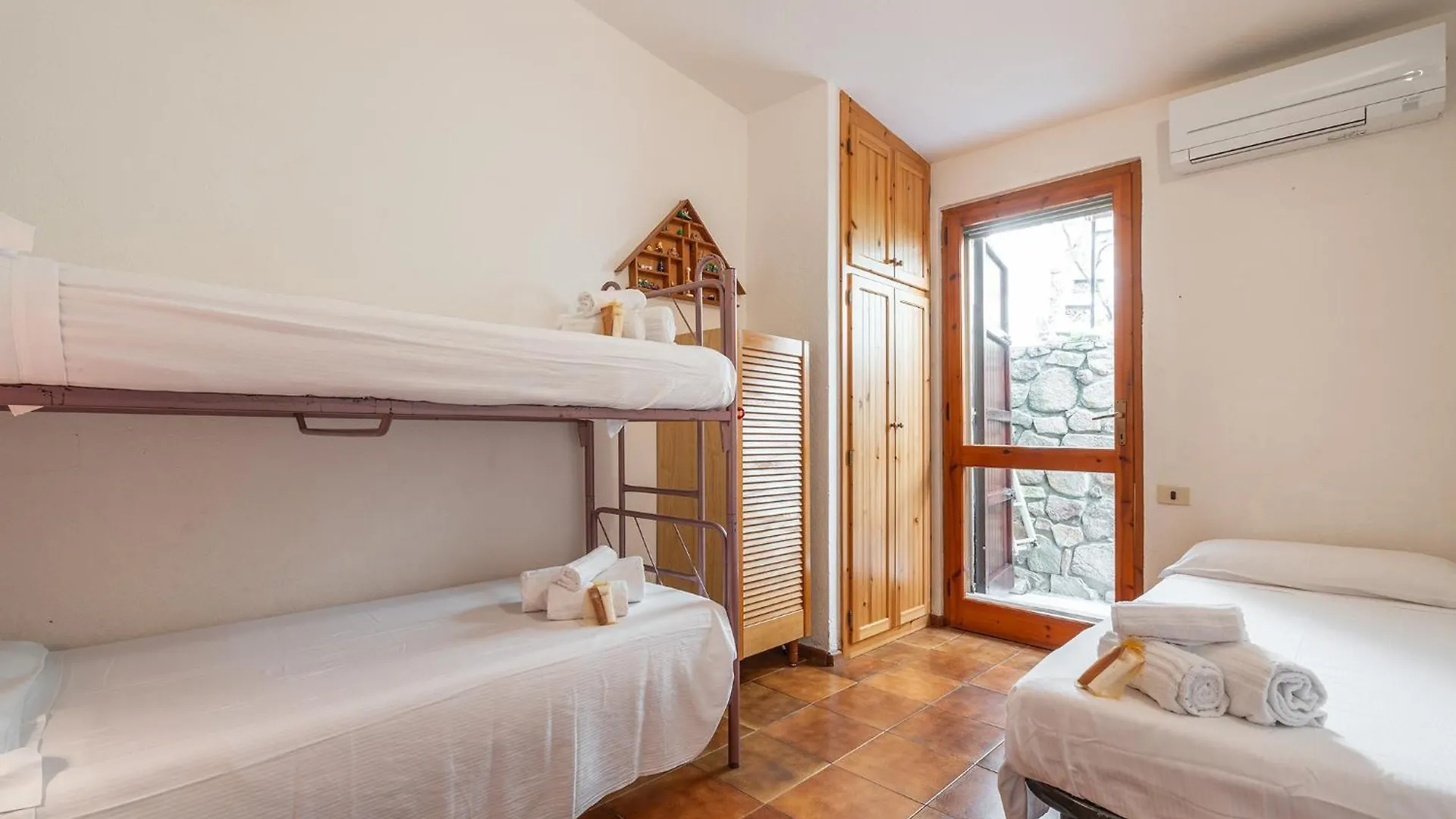 Orbesciu Villa Torre delle Stelle 0*,  Italy
